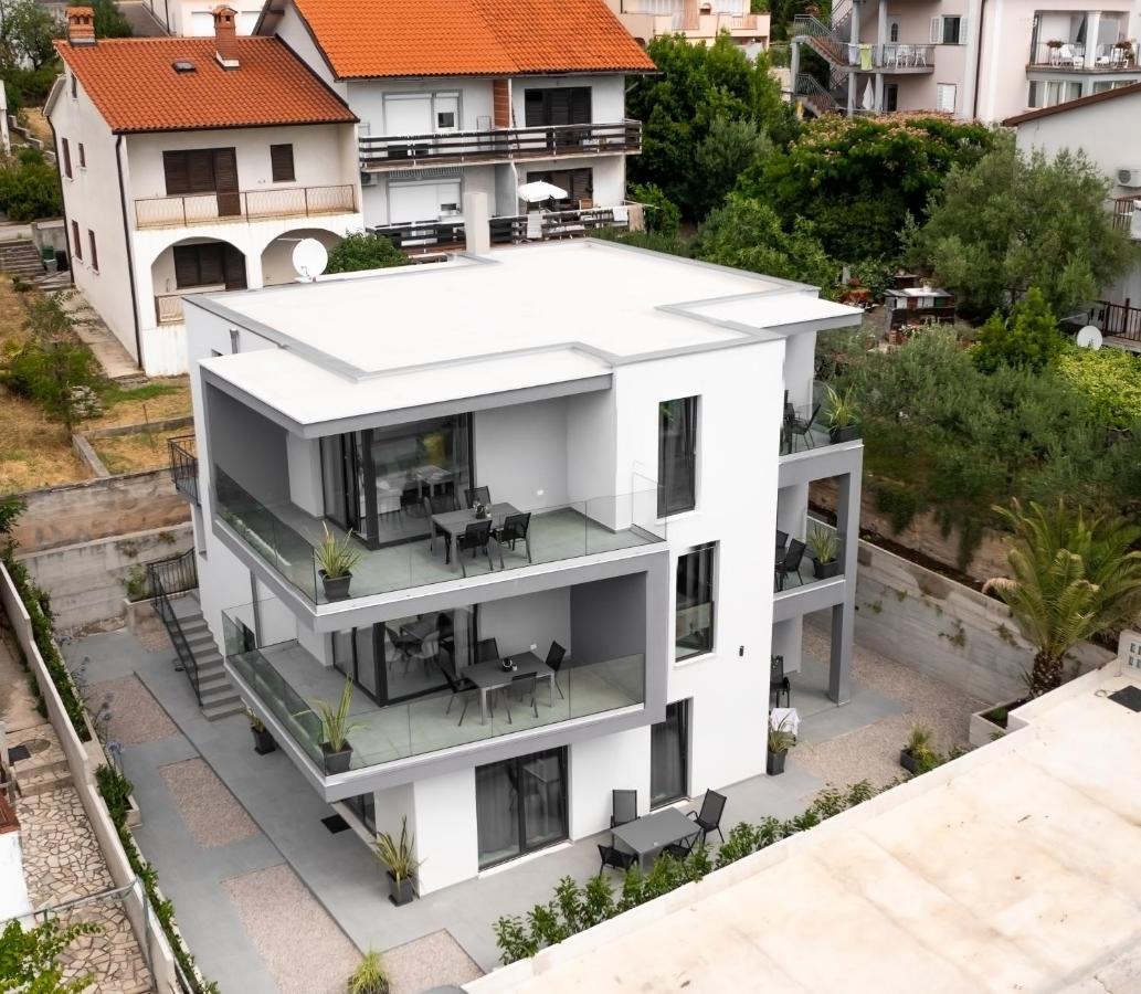 Villa Apartments Lela Rabac Eksteriør billede