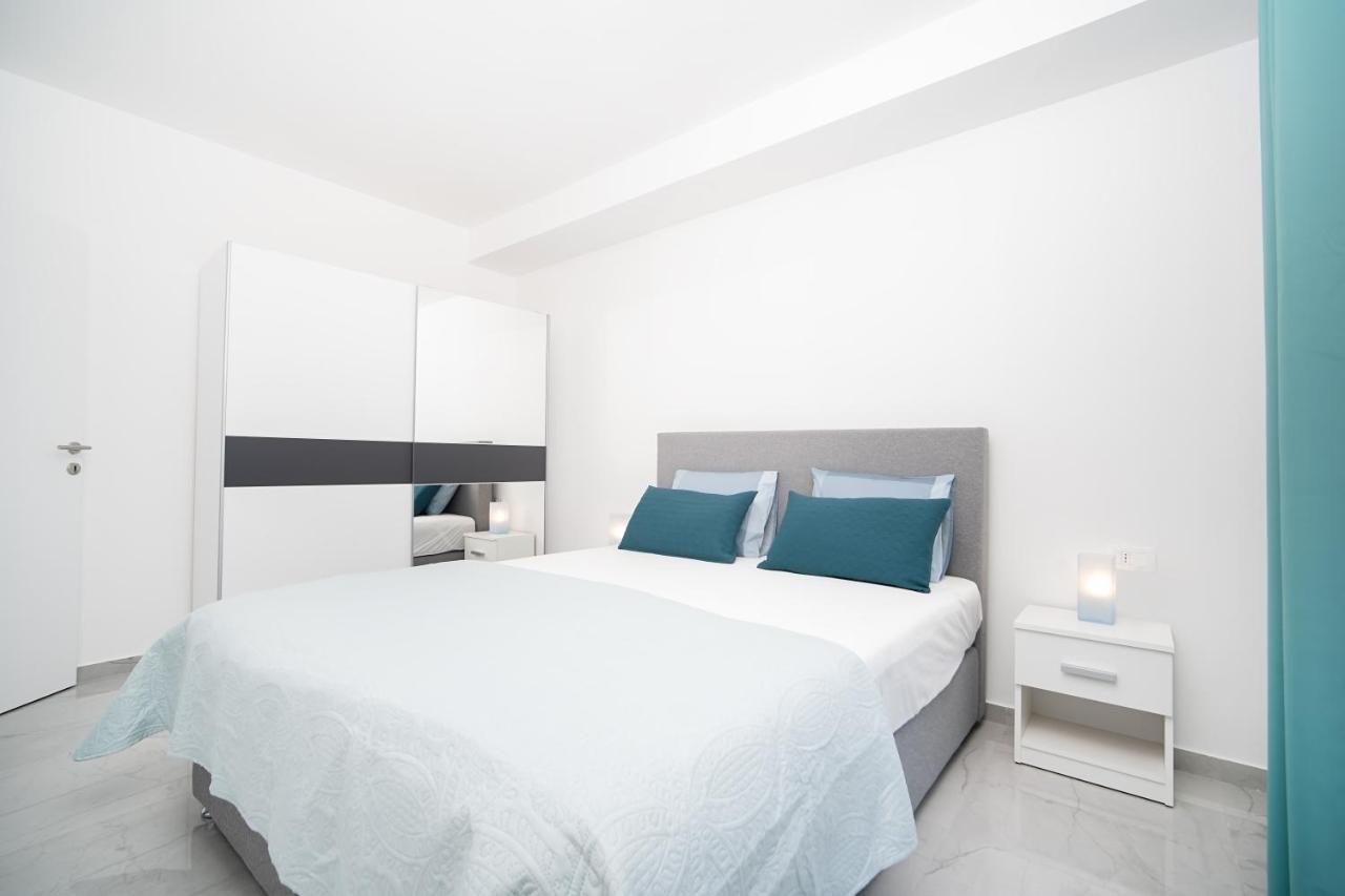 Villa Apartments Lela Rabac Eksteriør billede